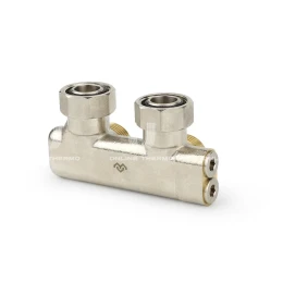Узел нижнего подключения Varmega VMRV26-N01515, 3/4"EKх3/4"EK НР-ВР, угловой, перекрестный Узел нижнего подключения Varmega VMRV26-N01515, 3/4"EKх3/4"EK НР-ВР, угловой, перекрестный